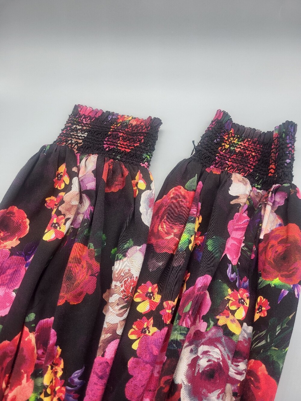 Alice + Olivia Thea Mock Neck Blouson Sleeve Babydoll Dress in  Midnight Rose - Picture 8 of 13
